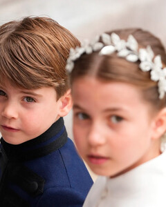 Как принцесса Шарлотта удерживала неугомонного Луи в карете во время празднования Платинового юбилея королевы?