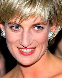 Принцесса Диана планировала переезд в США и работу в Голливуде