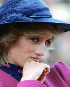 Божий одуванчик или мастер провокаций: кем на самом деле была принцесса Диана?