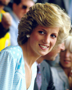 Пять любимых мужчин принцессы Дианы. И среди них нет принца Чарльза