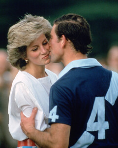 Кто на самом деле изменил первым — принц Чарльз или принцесса Диана?