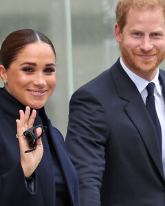 Принц Гарри и Меган Маркл приехали в Нью-Йорк, чтобы снимать документальный фильм