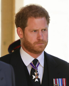 Принц Гарри задержится в Великобритании ради дня рождения бабушки