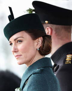 Спасти королеву от сына-насильника: принц Уильям и Кейт Миддлтон немедленно переезжают в Виндзор из-за влияния принца Эндрю