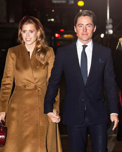 Принцесса Беатрис и Эдоардо Маппели Моцци сходили на свидание на рождественский концерт