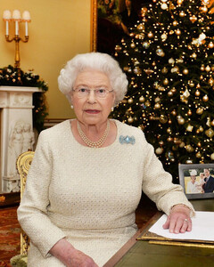 Несмотря на проблемы со здоровьем, Елизавета II твёрдо намерена собрать всю семью на Рождество в Сандрингеме