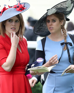 Лишатся ли принцессы Беатрис и Евгения своих резиденций, когда Чарльз станет королём?