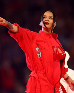 Рианна хочет выпустить новый альбом в 2023 году