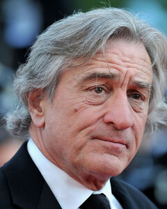 Роберт Де Ниро вынужден оплачивать роскошный образ жизни своей бывшей жены