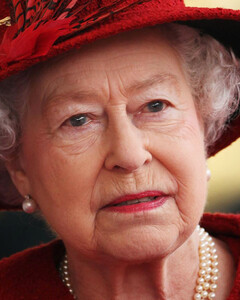 Родственника Елизаветы II посадили в тюрьму за попытку изнасилования