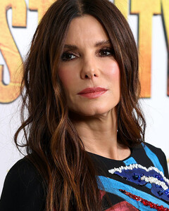 Семья или карьера? Сандра Буллок на время отказалась от съёмок в кино