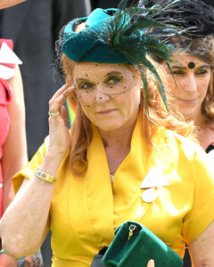 Сара Фергюсон выпустила исторический роман и попала под разгром критиков