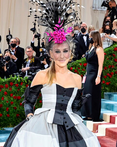 Сара Джессика Паркер отдала дань уважения первому чернокожему модельеру в Белом доме Элизабет Хоббс Кекли