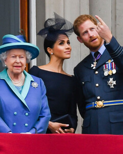 Сможет ли монархия пережить кризис, спровоцированный принцем Гарри и Меган Маркл?