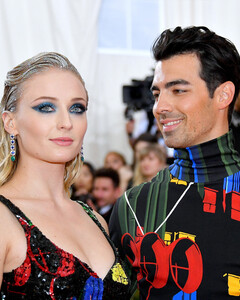 Софи Тёрнер и Джо Джонас станут родителями во второй раз!