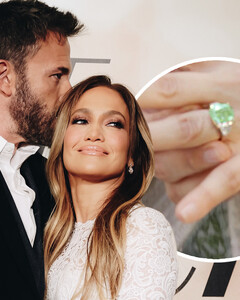 Слухи подтвердились: спустя 20 лет ожиданий Дженнифер Лопес и Бен Аффлек снова помолвлены!