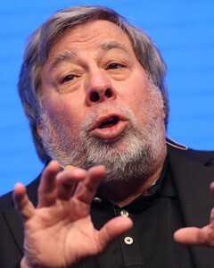 Основатель Apple Стив Возняк вслед за Илоном Маском и Джеффом Безосом объявил о создании собственной космической компании