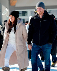 Меган Маркл и принц Гарри по-спортивному провели в Канаде День святого Валентина