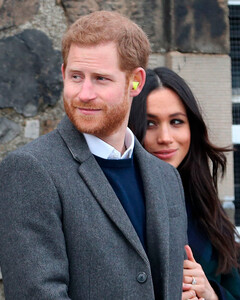 Меган Маркл и принц Гарри отвергли пожилого соседа, который пытался сделать им подарок