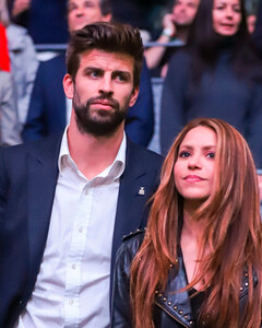 Ведьма, оскорбления свекрови и хитовый трек: что таит в себе сладкая месть Шакиры бывшему мужу Жерару Пике