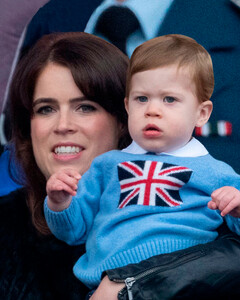 Сын принцессы Евгении — Август дебютировал на Платиновом юбилее королевы