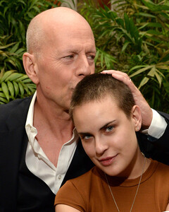 Дочь Брюса Уиллиса и Деми Мур: «Я переживала из-за своего сходства с отцом»