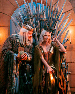 «Таргашьяны»: Ким Кардашьян и её семья попали во вселенную «Игры престолов»