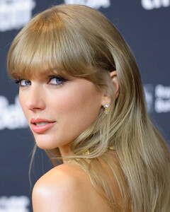 Тейлор Свифт подаст в суд на искусственный интеллект