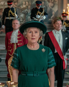 Лихие 90-е: новый сезон сериала «Корона» опишет самые громкие моменты из жизни королевской семьи того времени