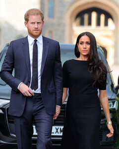 Меган Маркл и принц Гарри заявили, что осуждают все террористические действия