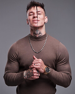 Звёзды TikTok научат делать крутой контент