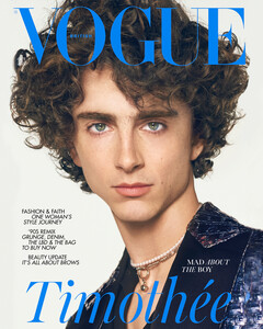 Тимоти Шаламе стал первым мужчиной, получившим сольную обложку британского Vogue за его 106-летнюю историю