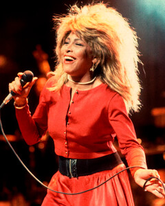 Не стало королевы рок-н-ролла: Тина Тёрнер ушла из жизни в Швейцарии