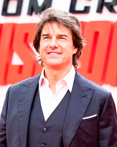 Том Круз рассказал о планах снять фильм в космосе