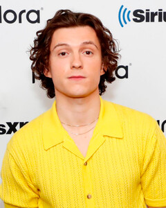 «Это вредит моему психическому здоровью»: Том Холланд уходит из социальных сетей