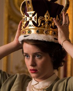 ТОП-8 сериалов для поклонников «Короны»