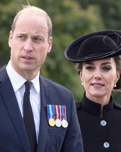 Уильям и Кейт рассказали солдатам Содружества, как «странно» переходить от юбилея к похоронам