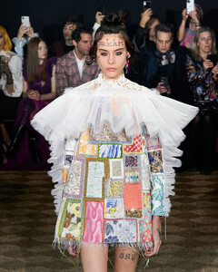 Полный пэчворк: кутюрный показ Viktor & Rolf Couture весна — лето 2020