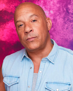 Вин Дизель категорически отрицает обвинения а насилии от своей бывшей помощницы