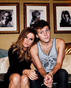 Внук Элвиса Пресли покончил с собой