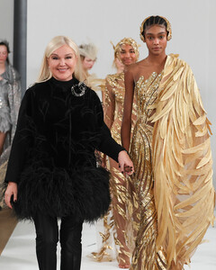 Каждая женщина — феникс: бренд Yanina воплотил женскую сущность в кутюрной коллекции весна-лето 2024