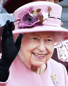 Елизавета II была тайно госпитализирована