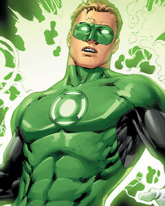 Супергерой комиксов Зелёный Фонарь стал «голубым»