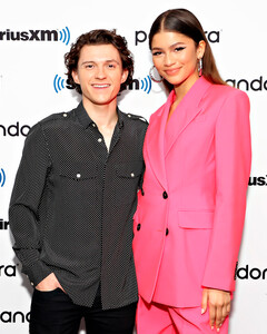 Зендея отметила 26-летие в Нью-Йорке в компании любимого Тома Холланда