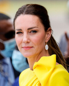 Жертва бескультурья: Кейт Миддлтон столкнулась с холодным поведением ямайской королевы красоты