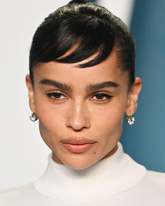 «Было больно»: Зои Кравиц рассказала, почему хотела сменить фамилию, но не сделала этого