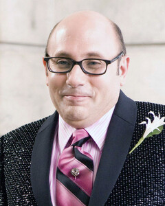 Звезда «Секса в большом городе» Уилли Гарсон умер в 57 лет: съёмки сериала приостановлены