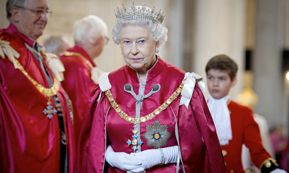 Елизавета II налоги