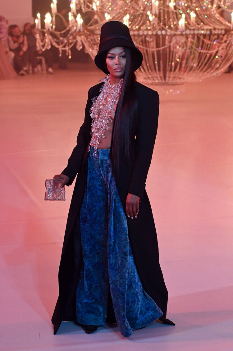 Наоми Кэмпбелл на показе Off-White осень-зима 2022