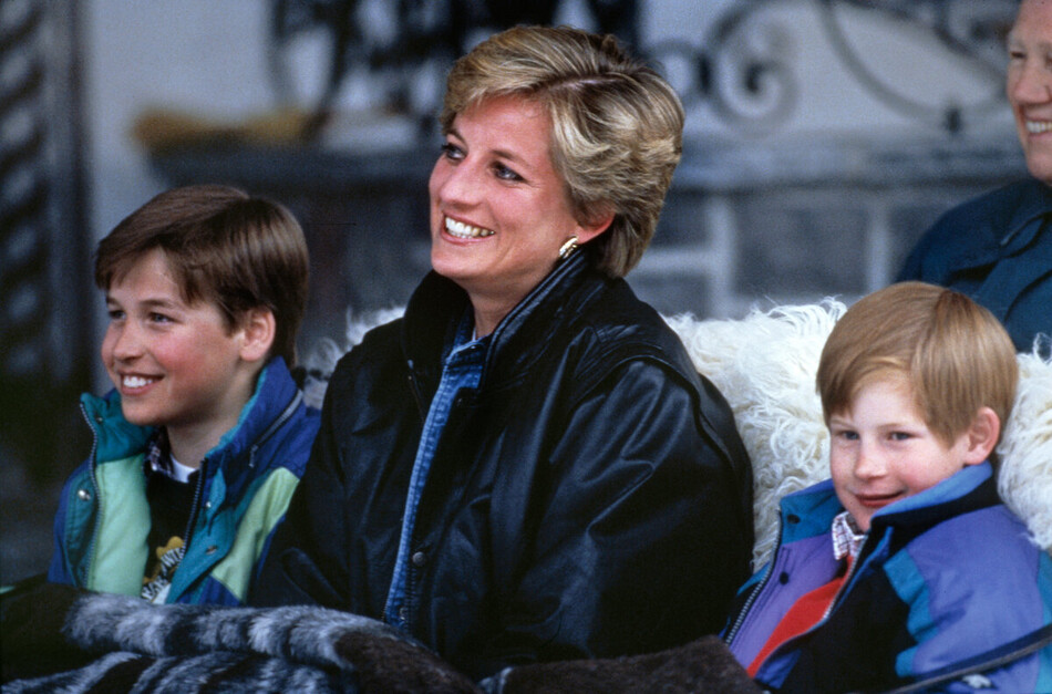 Принцесса Диана со своими сыновьями